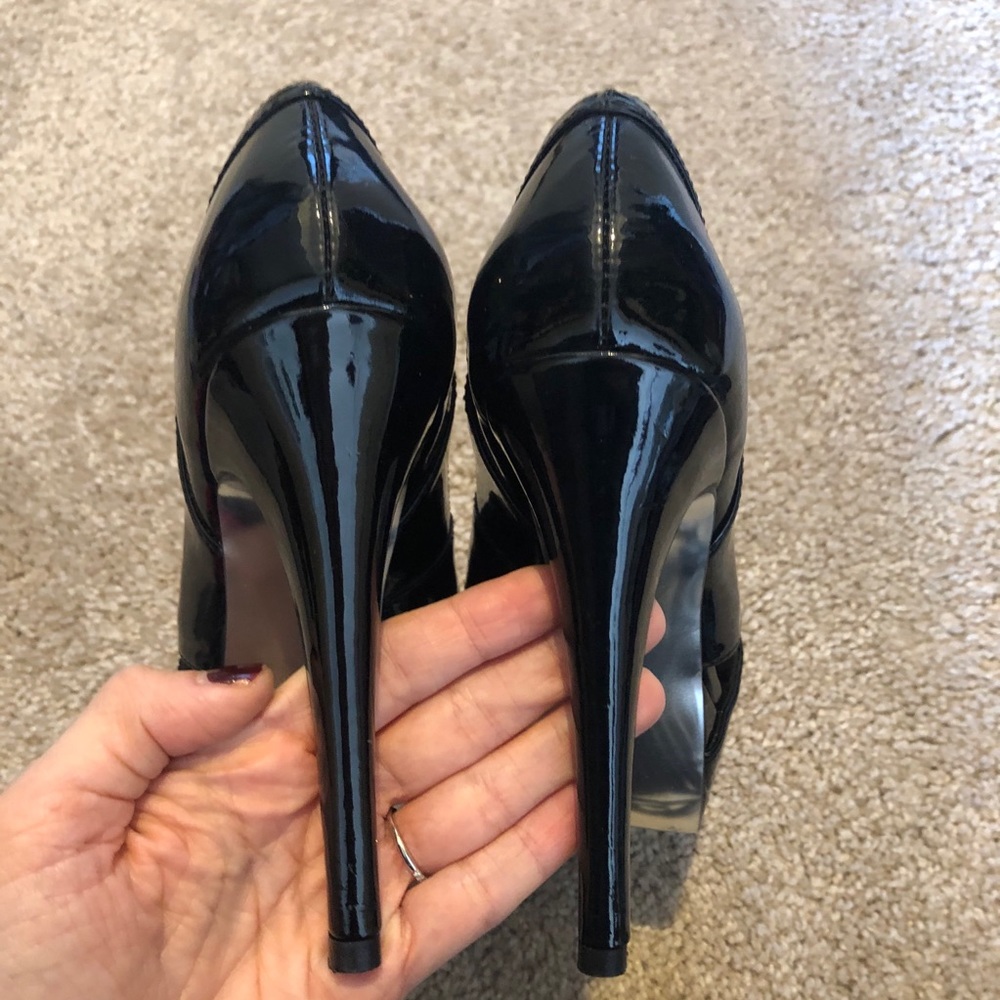 H by Halston platform heels - Picture 4 of 4